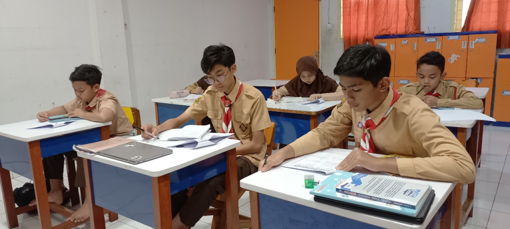 Sekolah MTs Informatika MIMHa