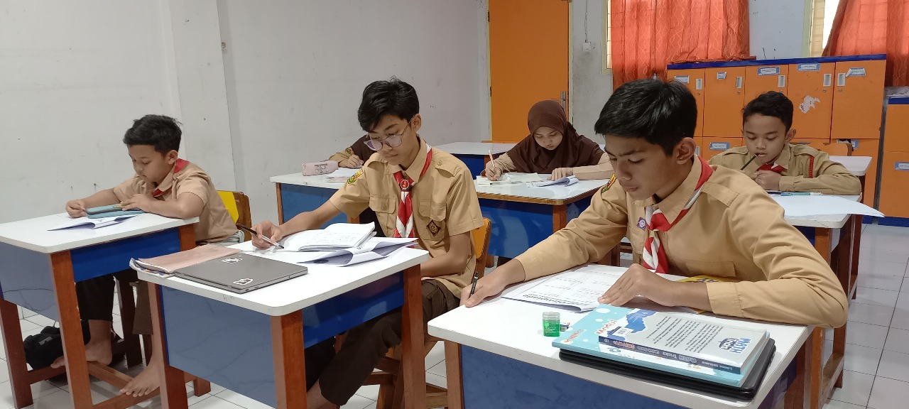 Sekolah MTs Informatika MIMHa