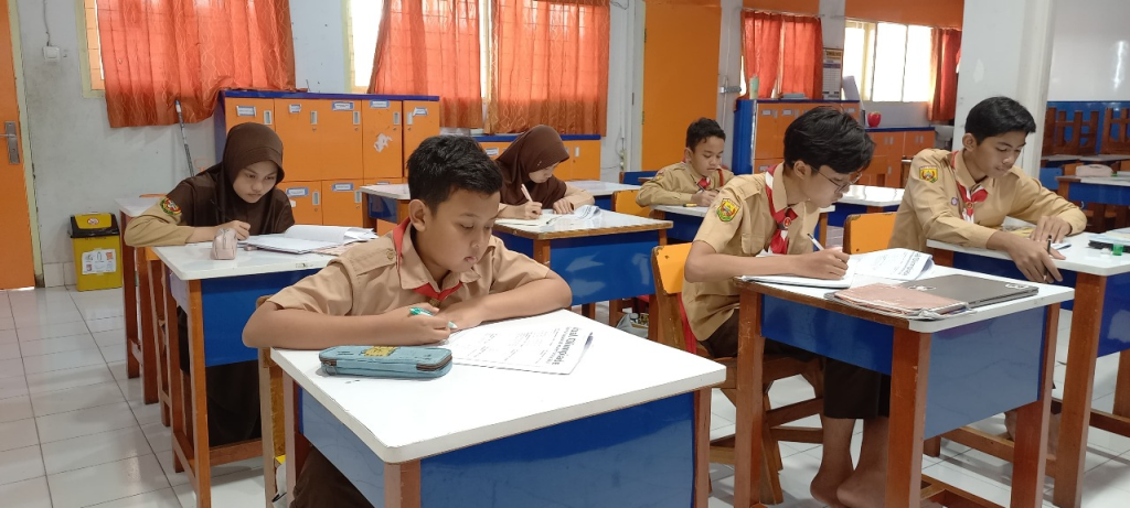 Sekolah MTs Informatika MIMHa