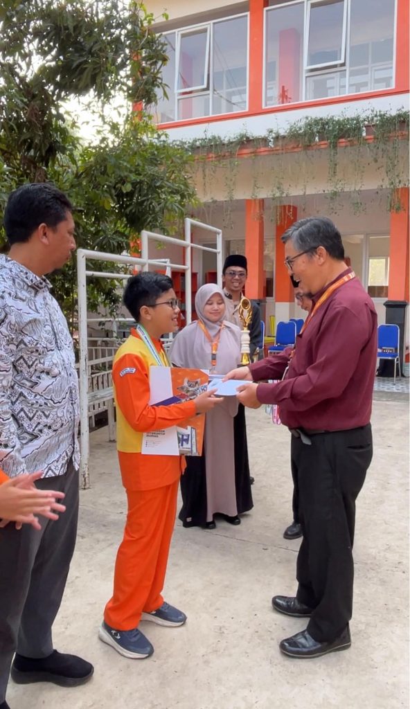 Siswa Berprestasi Sekolah Islam MIMHa